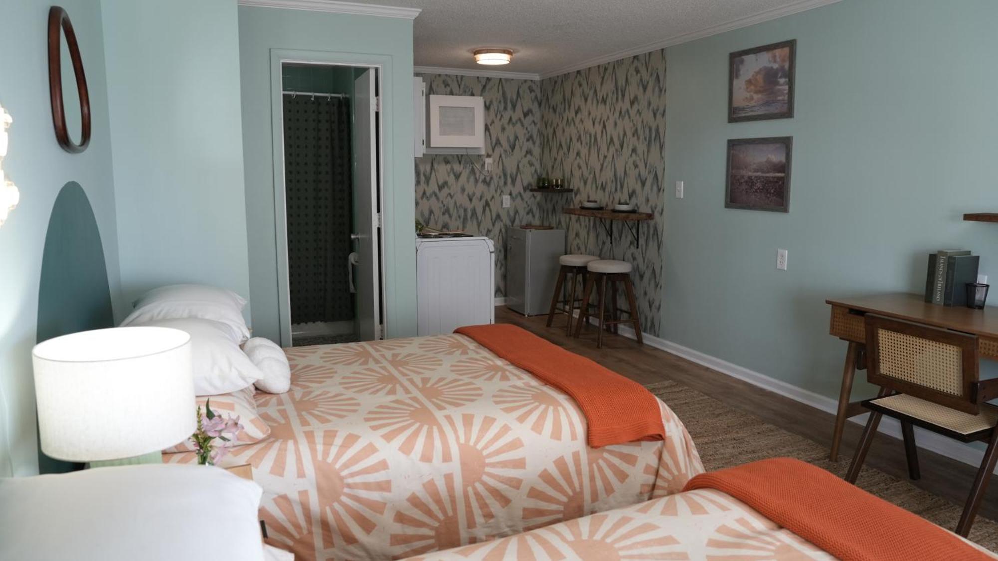 The Savannah Inn Carolina Beach Bagian luar foto