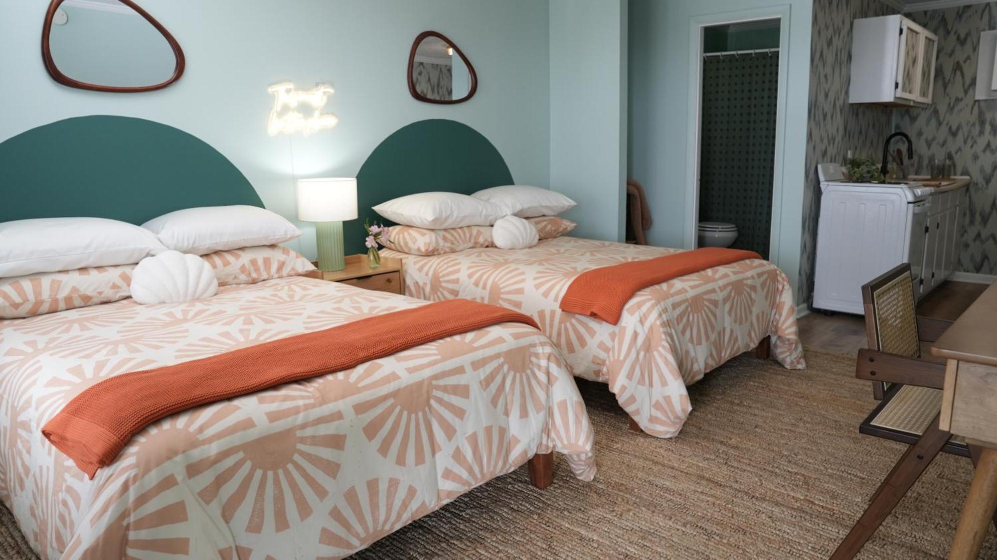 The Savannah Inn Carolina Beach Bagian luar foto